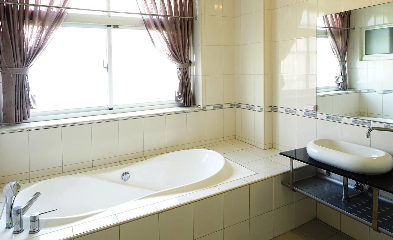 Bed and Breakfast Dolphin Castle Donggang Esterno foto